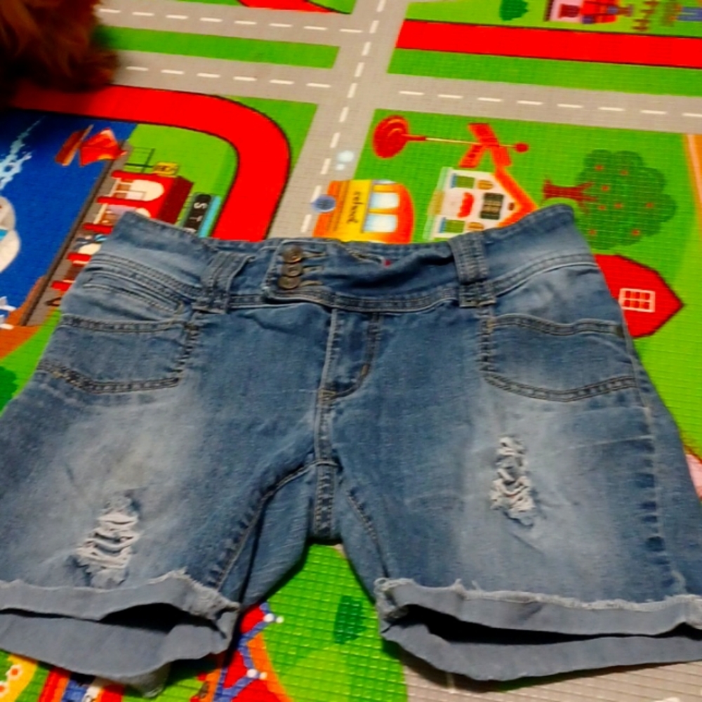 Red rivet Jean shorts